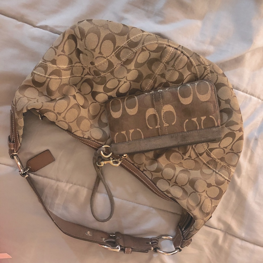Coach Purse w/ matching Zip Pouch (2pc)
